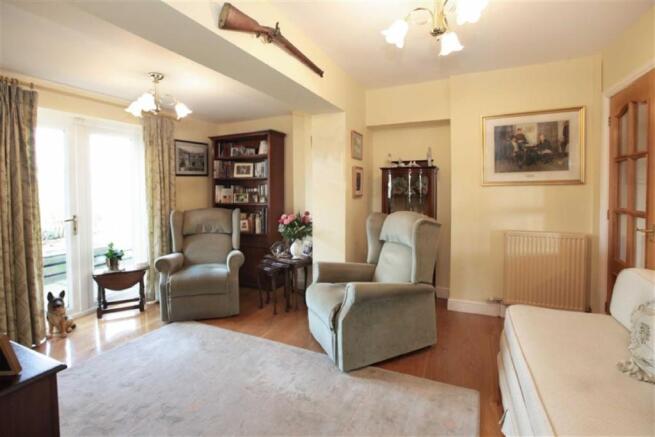 SITTING ROOM
