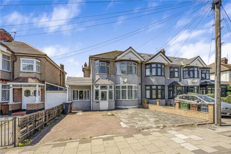 Whalebone Lane North, Romford, RM6