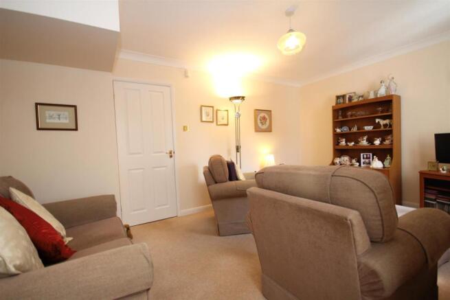 22 The Willows HESSLE (10)_lzn.jpg