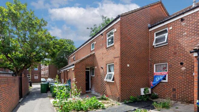 50 Fieldfare Road, Thamesmead, London, SE28 8HR