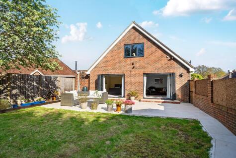 Homelea, Green Stile, Medstead, Alton, GU34