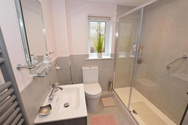 2 bed Detached Bungalow for sale Image 6