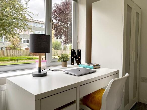 Desk & Chair