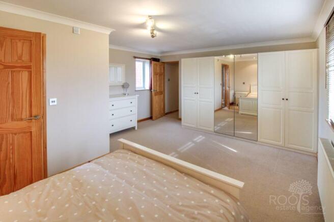Main bedroom p...