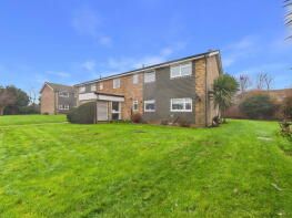 10, Russell Court, Bridge Close, Lancing BN15 8BP