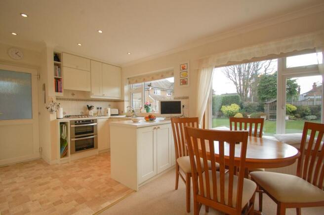 Kitchen / Dining Roo