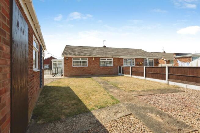 2 bed Semi-Detached for sale Image 12