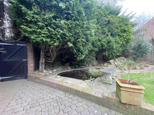 Garden (2).jpeg