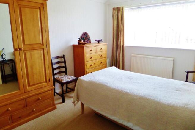 bed 1