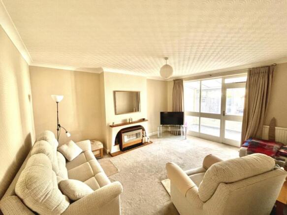 Lichfield Terrace, Upminster, Essex photo 4