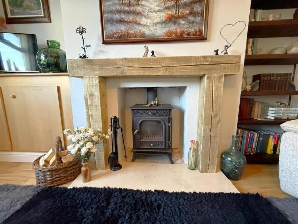 Log Burner.JPG