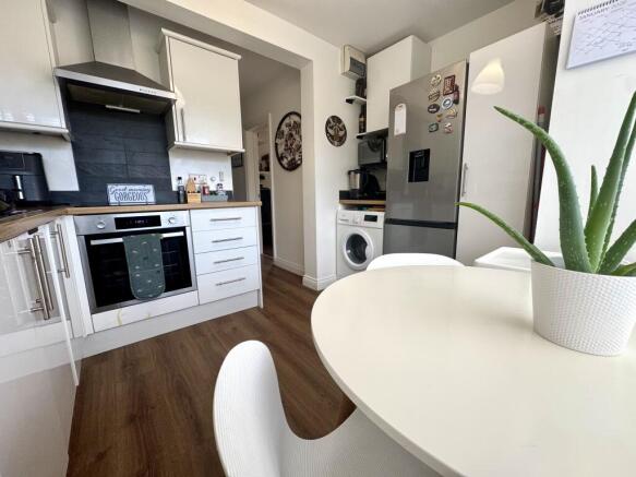 Greystoke Avenue, Bristol, BS10 photo 4