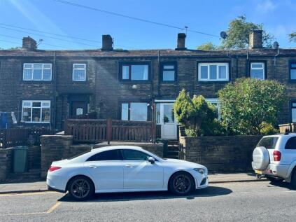 Scarlet Heights, Queensbury, Bradford
