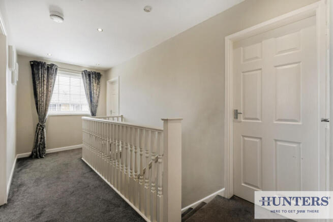 6 bed Detached for sale Image 10