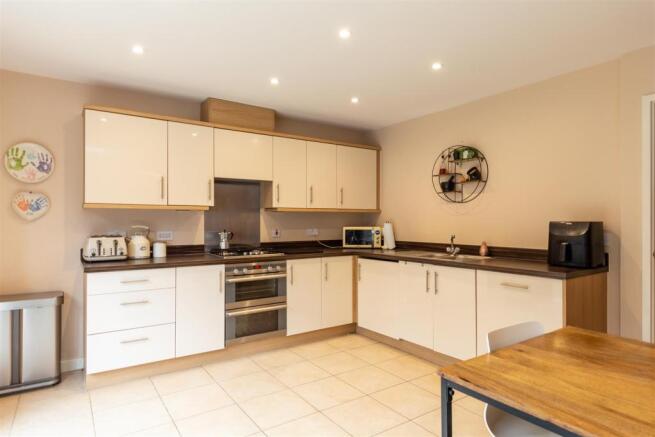 49 Phoenix Drive (1 of 23).jpg