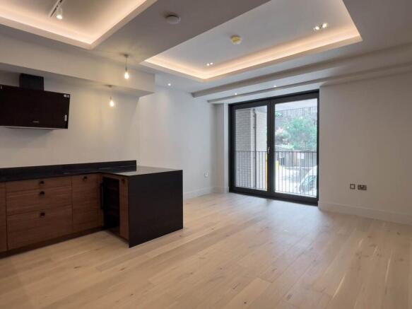 VV-Mid-Apartment 5-L