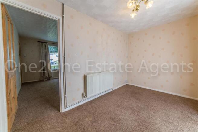 184 Henllys Way-11.jpg