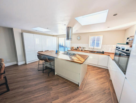 Lapwing Lane, Norton , Stockton-on-Tees, Durham, TS20 1LX photo 4