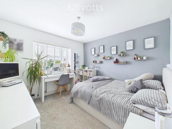 4 bed Detached for sale Image 10