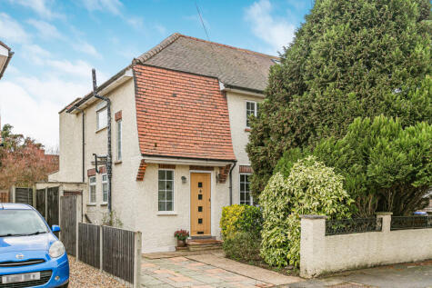 Hythefield Avenue, Egham, Surrey, TW20