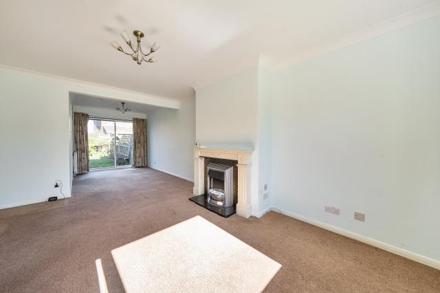 Tower Close, Marcham, Abingdon photo 2