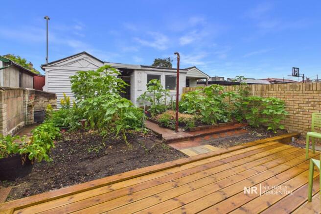 Garden Extra Photo