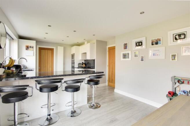 Waterside Close, Gamston, NG2 photo 4