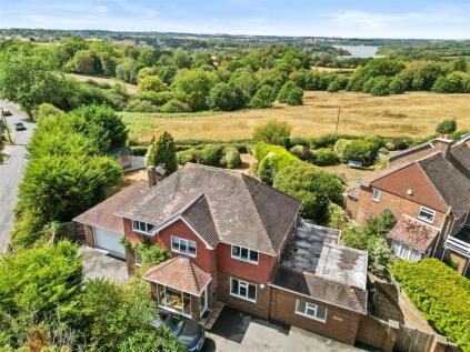 Bewl Bridge Close, Flimwell, Wadhurst