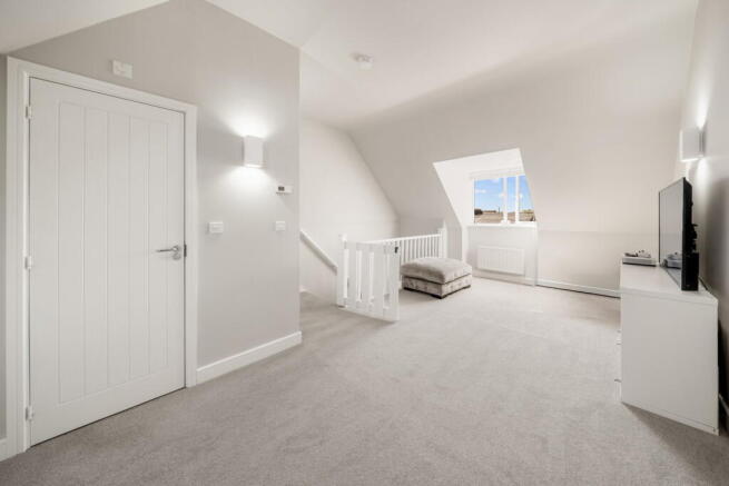 3 bed Semi-Detached for sale Image 11