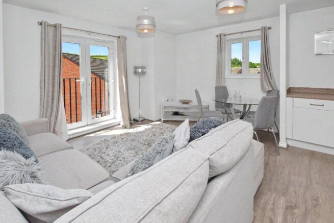 2 bed Apartment for sale Image 11