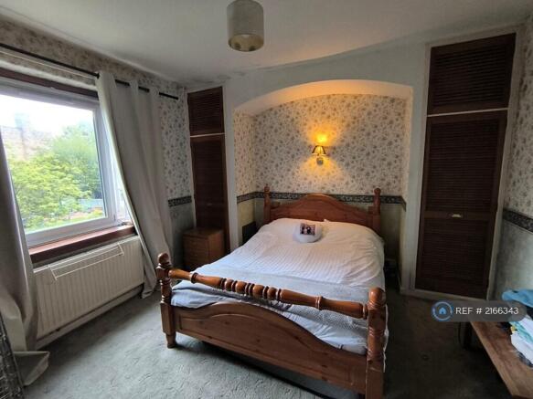 Large Bedroom