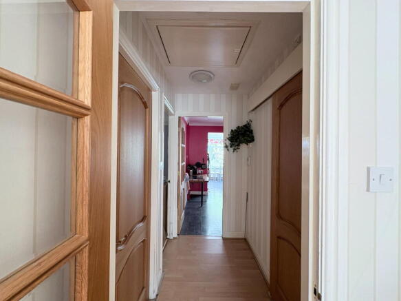 2 bed Detached Bungalow for sale Image 7