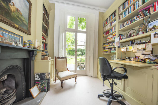 Photo 12