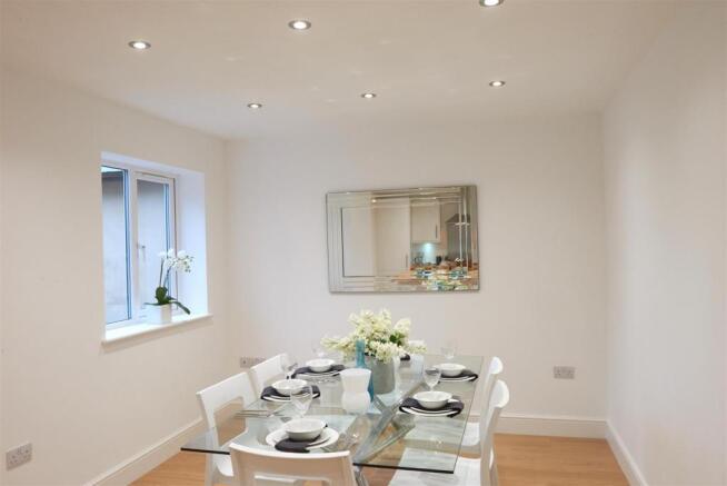 Dinning area.jpg