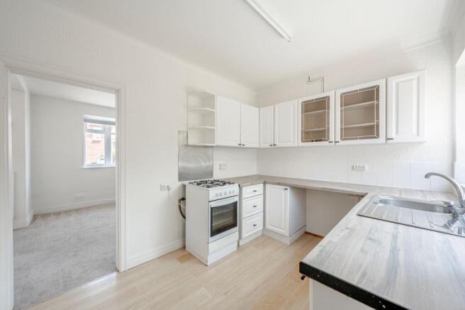 3 bed Semi-Detached for sale Image 6