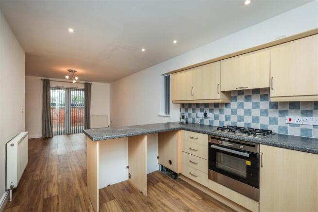 23 Viking Court, Bracebridge Heath, Lincoln-8.jpg