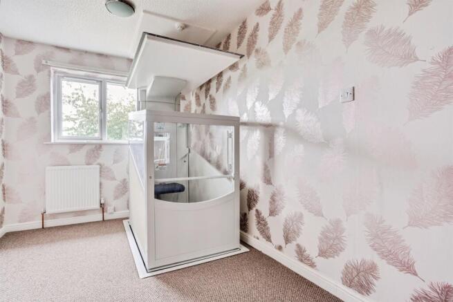 3 bed Semi-Detached for sale Image 9