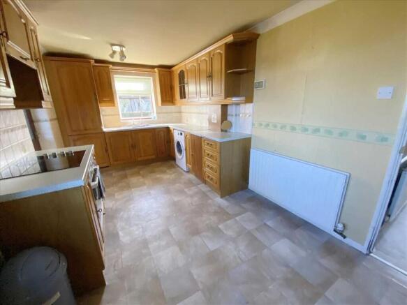 Dining Kitchen: