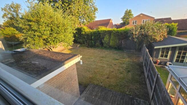 3 bed Semi-Detached for sale Image 10