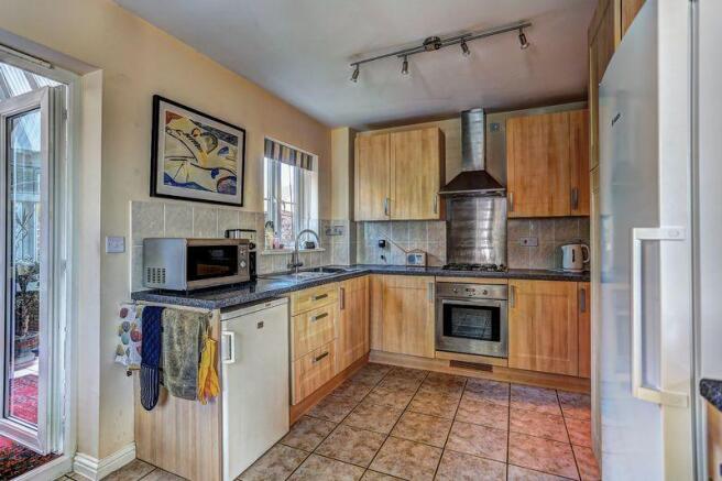 Fitted kitchen