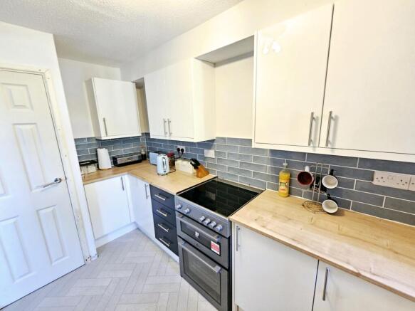 1 bed Flat for sale Image 5