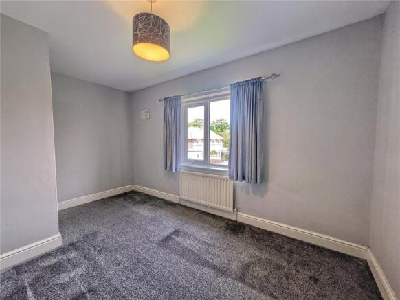 3 bed Terraced to rent Image 6