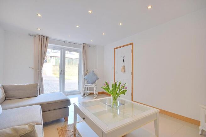 4 bed Detached for sale Image 7