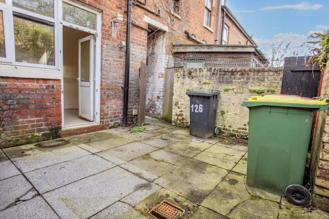 126 Wellington Street, Preston, Lancashire, PR1 8TR