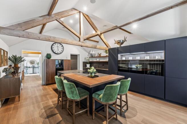 Kitchen/breakfast Area