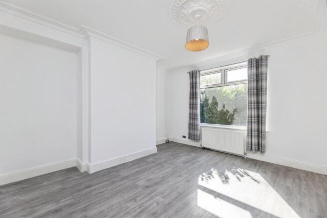 4 bed End of Terrace for sale Image 7