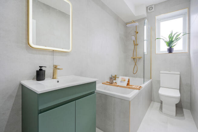 3 bed Terraced for sale Image 4