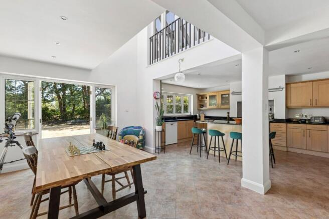 Kitchen/Dining