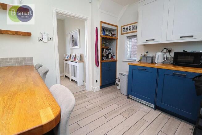 3 bed Town House for sale Image 4