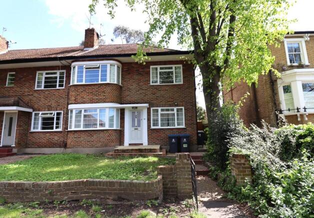 29 Queens Court e...